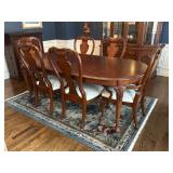 Thomasville Dining Room Table, 2 Leaves, 6 Chairs