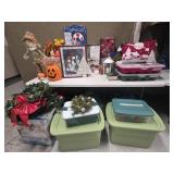 Christmas Decor, Wreaths, Lighted Lantern
