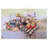 Home Decor, Dishes, Swung Glass Vase