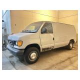 2004 Ford Econoline E250 Van & Running Boards