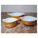 Pyrex Butterly Gold Baker & Bowl