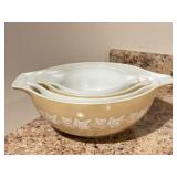Pyrex Mixing Bowls- Sandalwood Cinderella White