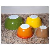 Pyrex Mixing Bowls-Primary Colors