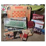 Carrom, Vintage Tudor Football Game, Board Games