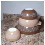 Pyrex Woodland Nesting Mixing Bowl Set
