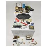 Vintage Menï¿½s Jewelry, Railroad Items & More
