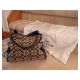 Like New Coach Signature Shoulder Bag