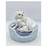 Retired Lladro 'Kitty Care' 6652 Figurine in Box