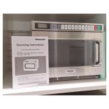Panasonic Commercial Microwave Oven