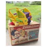 Vintage Kenner Zoom Loom Weaving Machine