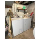 Speed Queen Washer & Hotpoint Gas Dryer