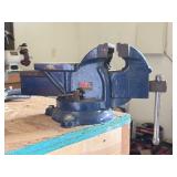 MIT Bench Vise