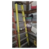 Featherlite 8 Foot Fiberglass Ladder