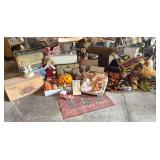 Holiday Decor: Thanksgiving, Halloween, Christmas