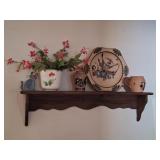 Country-Style Shelf, Pottery, Vases
