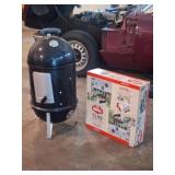 Weber Charcoal/Wood Smoker, Expert Grill