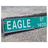 Eagle St Street Sign