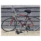 Men's Giant Option Bicycle, Bell Air Pumps