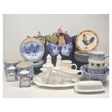 Pfaltzgraff, Rooster Plates, Roseville Pottery
