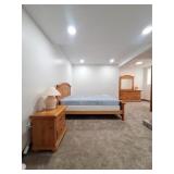 Broyhill Queen Bedroom Suite
