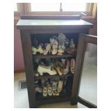 Display Case, Fenton Glass Cat Slipper, Shoes
