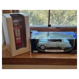 Motor Max 1950 Chevy Bel Air and Tokheim Gas Pump