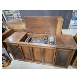 MCM Motorola Solid State Cabinet Stereo