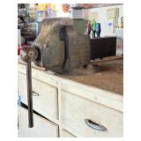 Large Reed Bench Vise