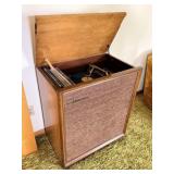 Motorola Sound System with Turntable & Records