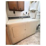 Maytag Washer & Gas Dryer