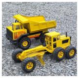 Vintage Tonka Trucks: Dump & Earth Mover
