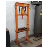 Central Hydrollics 12 ton Hydraulic Jack