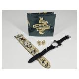 Disney Mickey & Minnie Mouse: Pins, Watches & More