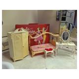 Vintage Barbie: Cases, Susy Goose Furniture