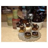 Roseville Pitchers, Ballonoff Canister Set
