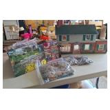 Marx Tin Litho Doll House, Puzzles