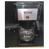 BUNN COFFEE MAKER W/GLASS DECANTER BUNN COFFEE MAKER W/GLASS DECANTER