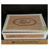 VINTAGE CIGAR BOX