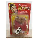 COLLECTIBLE-'WISHNIK TROLL'/IOP/GOLD