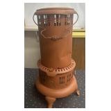 VINTAGE KEROSENE HEATER-CHECK OUT THE PIC'S