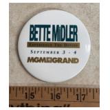 3' CONCERT COLLECTIBLE PINBACK-'BETTE MIDLER/MGM