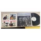 VINYL RECORD ALBUM W/JACKET & PAPER SLEEVE-'QUEEN'