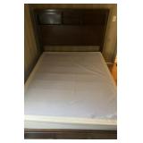 'QUEEN' BED-CHECK OUT THE PIC'S