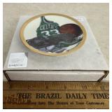 'LARRY BIRD' COLLECTIBLE-SMALL PLATE W/BOX