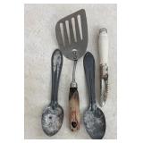 KITCHEN UTENCILS-ASSORTED/CHECK OUT THE PIC'S