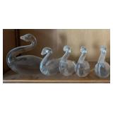 SHELF SETTER SET-GLASS GEESE(MOTHER & (4)LITTLES