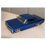 COLLECTIBLE TOY CAR-CHECK OUT THE PIC