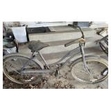 "HUFFY" LADIES BICYCLE-CHECK OUT THE PIC