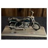 MAISTO "HARLEY DAVIDSON" COLLECTIBLE-"2000" FXDL