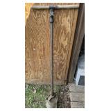 VINTAGE POST HOLE DIGGER-CHECK OUT THE PIC